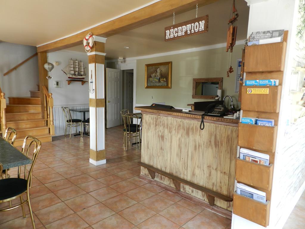 Auberge Chez Caro Sacre-Coeur Buitenkant foto